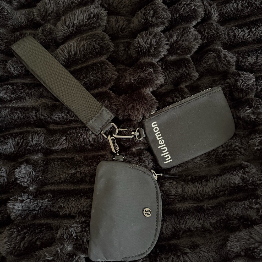 lululemon athletica Black Key and Card Holder Set